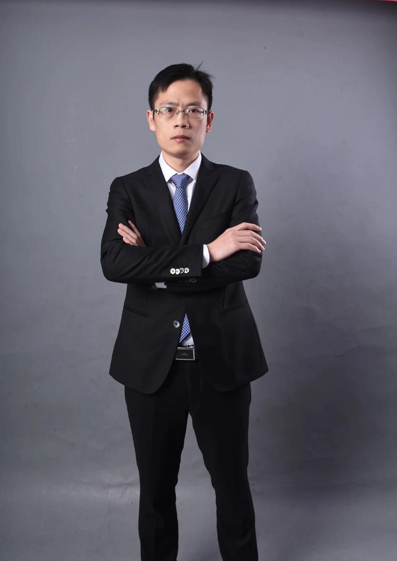 杨凤琼 品牌视觉系统总监